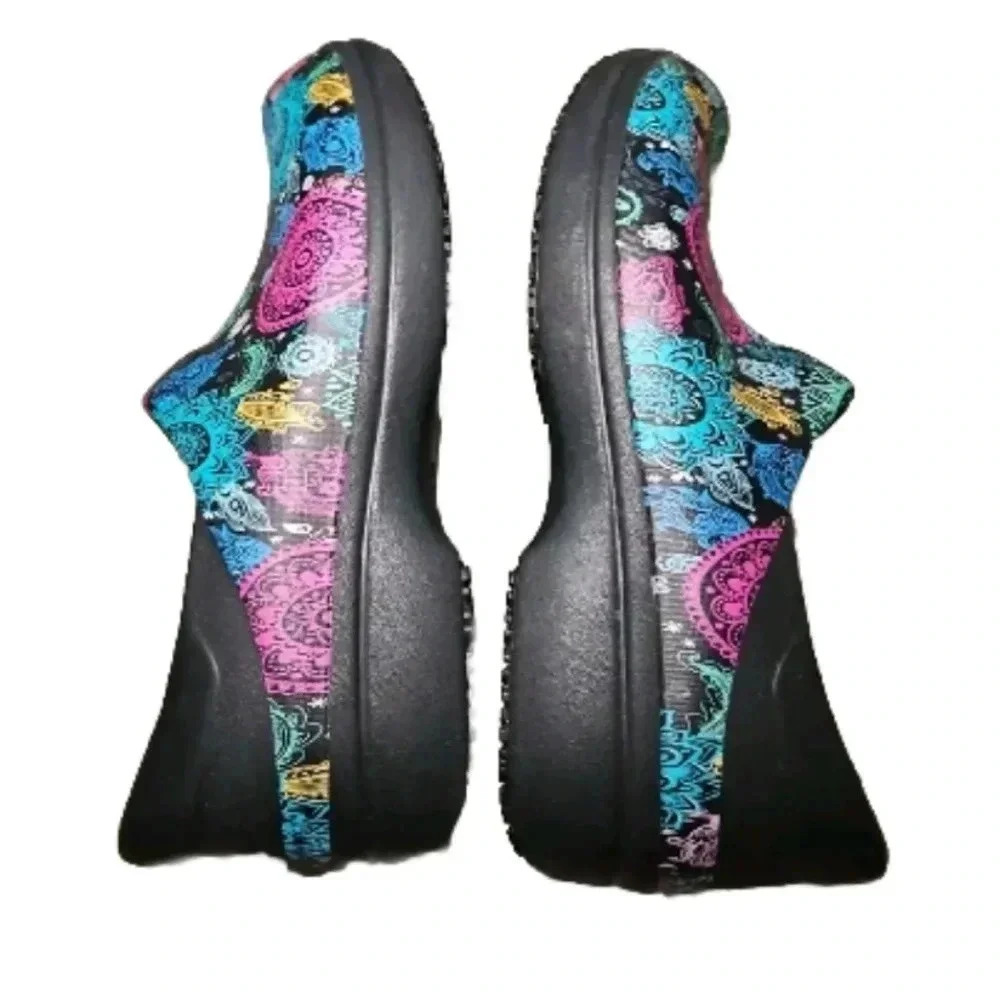 CrocsWomens Neria Pro II Printed Comfort Non Slip Work/ Outdoor Colorful Clogs 7 - Picture 9 of 11